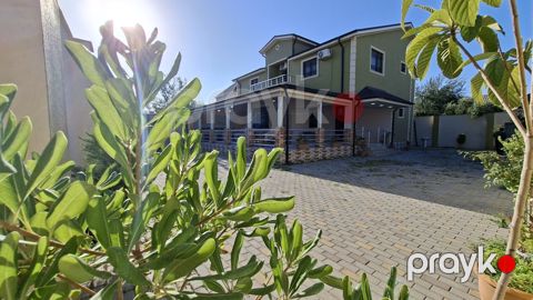 Satılır 6 otaqlı həyət evi/bağ evi 210 m²