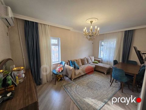 Satılır 2 otaqlı köhnə tikili 53 m²