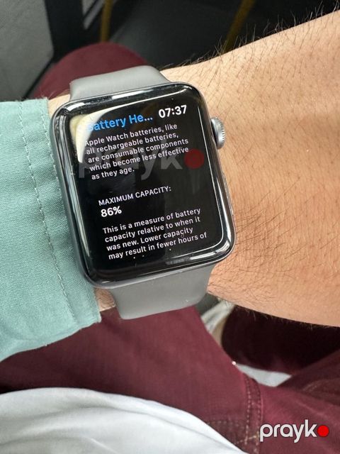 Apple Watch Series 3 Aluminum Space Gray 42mm