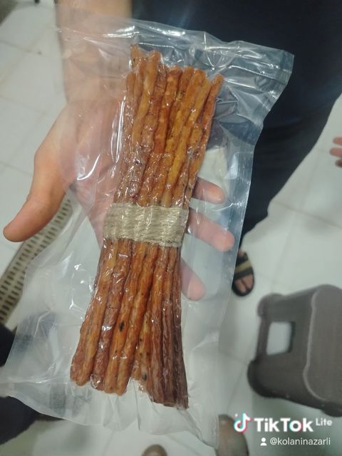 Kabanos çubuqları — Bakı