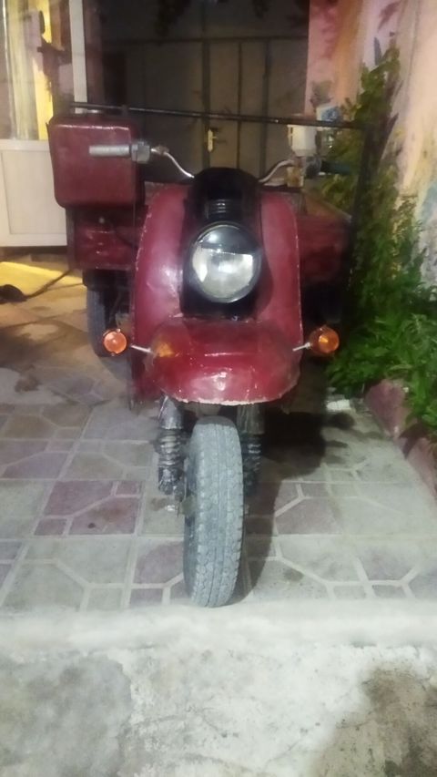 Üç təkərli yük motosikleti (motorlu arabacı) - Korpus: Ön hissəsi — Digah