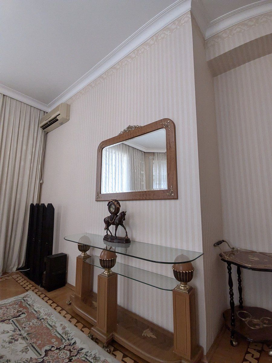 İcarəyə verilir 4 otaqlı yeni tikili 200 m² — Mənzil, Bakı (2)