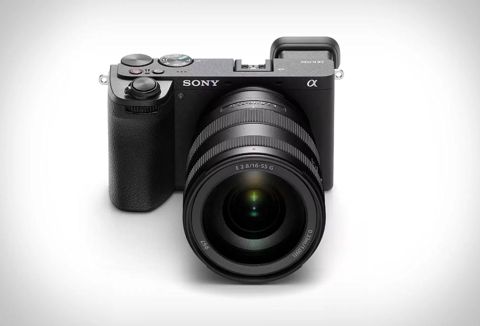 Sony A6700 + 16-50mm Kit Lens — Bakı