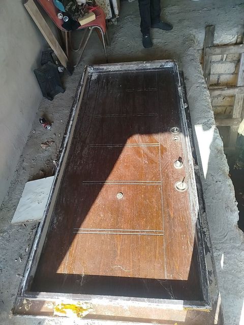 Dəmir karkaslı giriş qapısı – taxta teksturalı ön panel - Material — Bakı