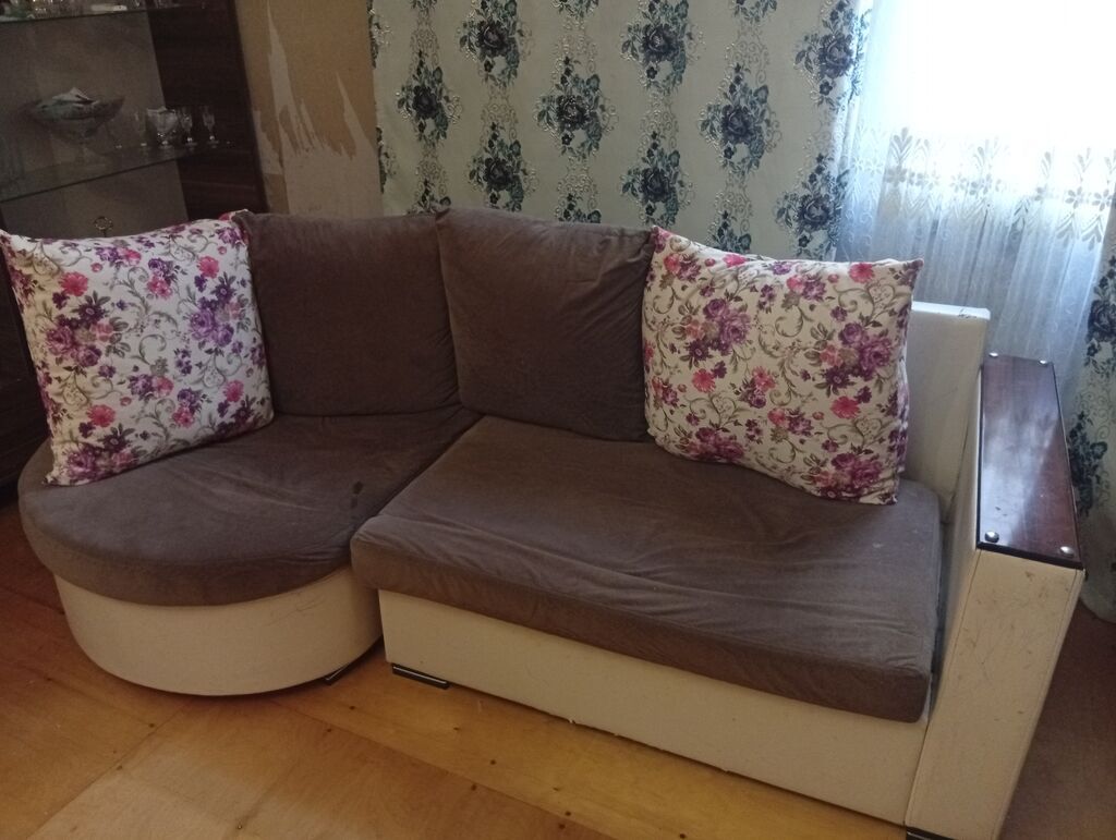 Künc divan, İşlənmiş, Açılmayan, Parça, Ödənişli çatdırılma — Divanlər, Sumqayıt (2)