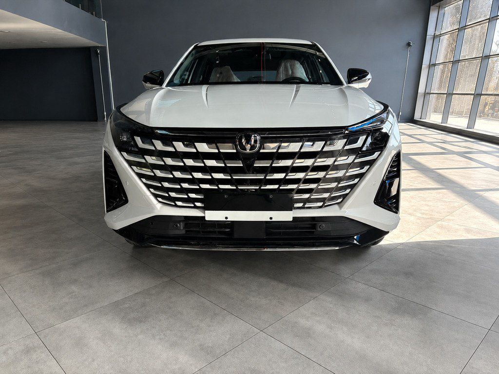 Changan Uni-Z, 1.5 L, 18.4 kWh, 2026 il, yeni — Avtomobillər, Bakı (2)