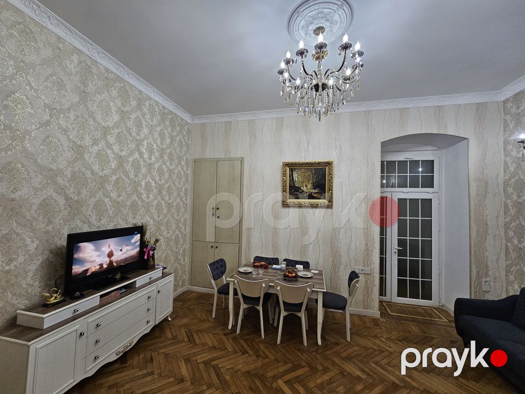 Satılır 5 otaqlı köhnə tikili 140 m² — Mənzil, Bakı (7)