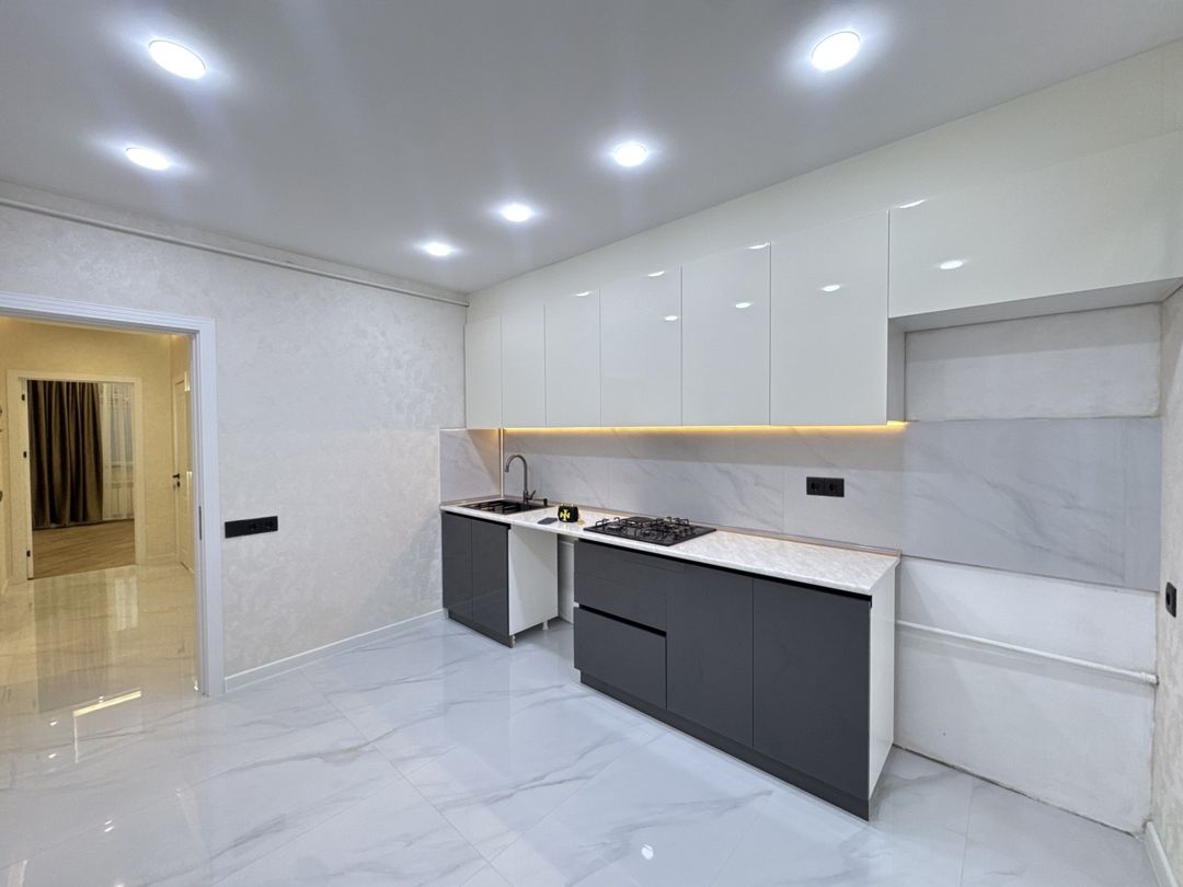 Satılır 2 otaqlı köhnə tikili 60 m² — Mənzil, Bakı (2)