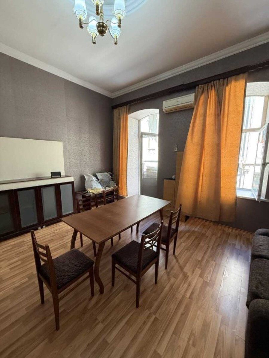 Satılır 2 otaqlı köhnə tikili 60 m² — Mənzil, Bakı (8)