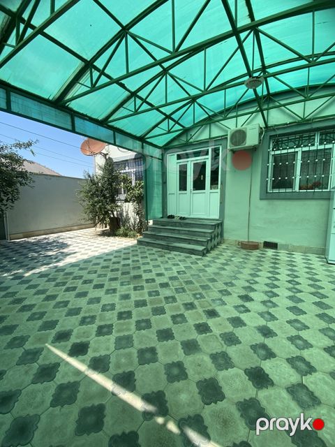 Satılır 3 otaqlı həyət evi/bağ evi 100 m²