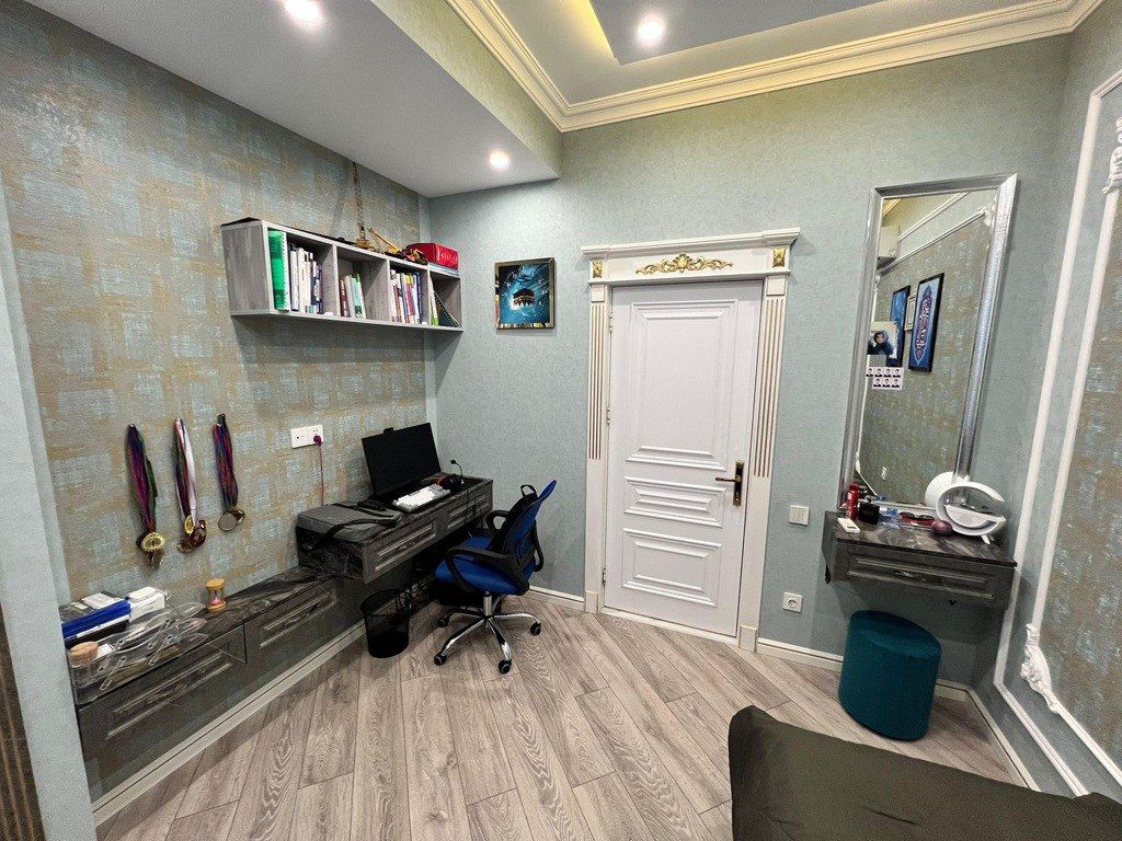 Satılır 4 otaqlı yeni tikili 200 m² — Mənzil, Bakı (8)