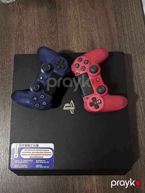 PlayStation 4 pro 1 TB komplekt + plus (1 illik pulsuz oyun yükləmək) — Bakı