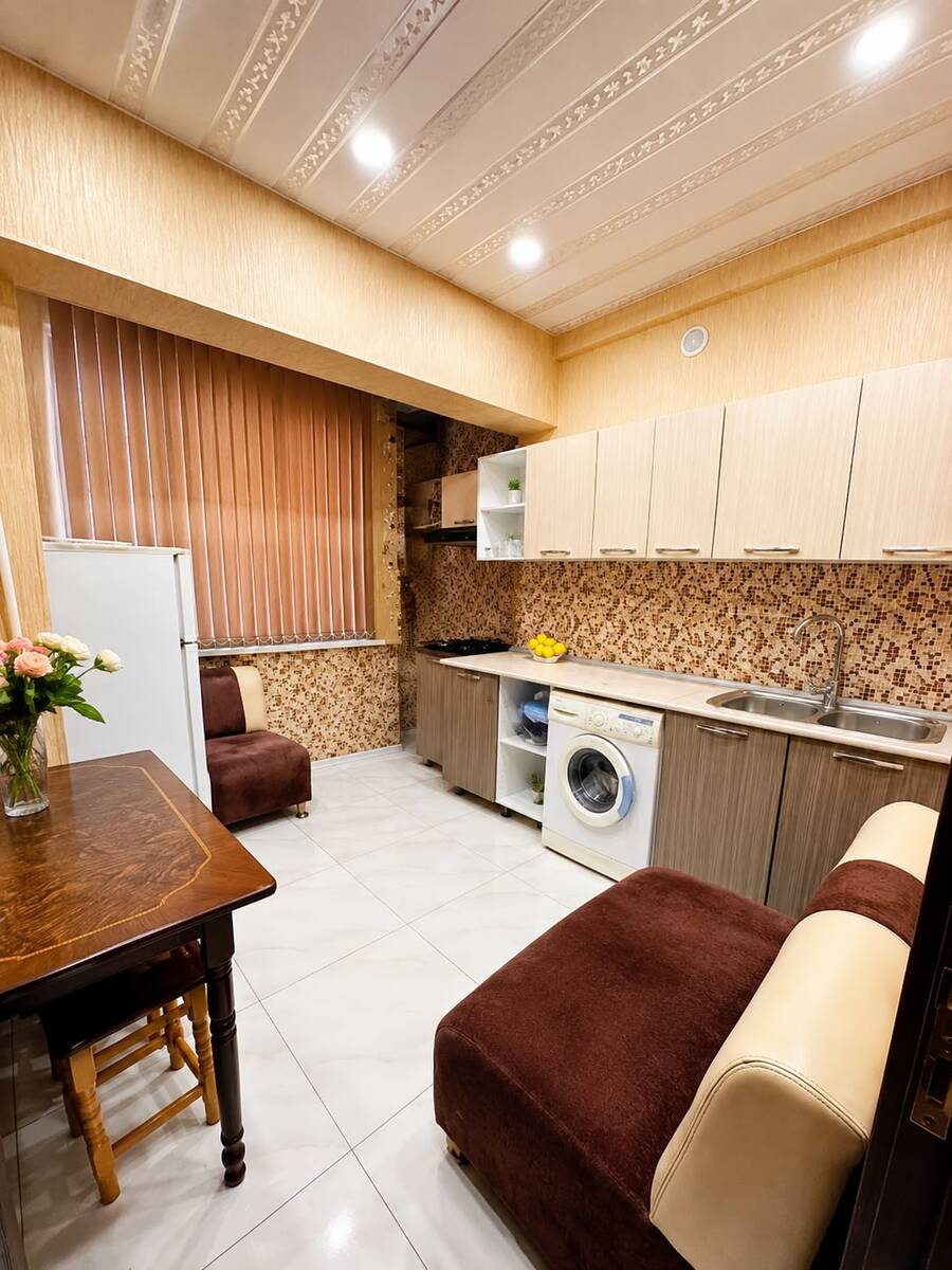 Satılır 5 otaqlı köhnə tikili 120 m² — Mənzil, Bakı (2)