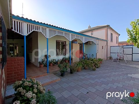 Həyət evi, Zabrat qəs