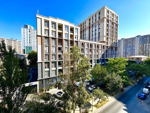 Satılır 3 otaqlı yeni tikili 140 m² — Bakı
