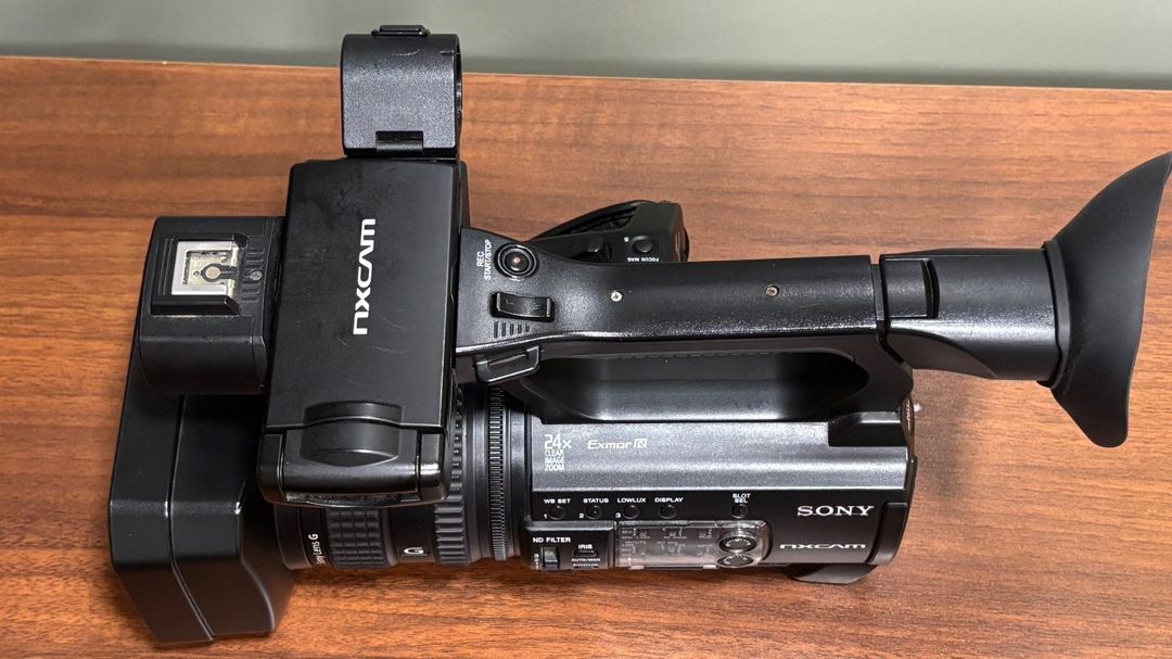 Videokamera Sony HXR-NX100 — Səs texnikası, Bakı (4)