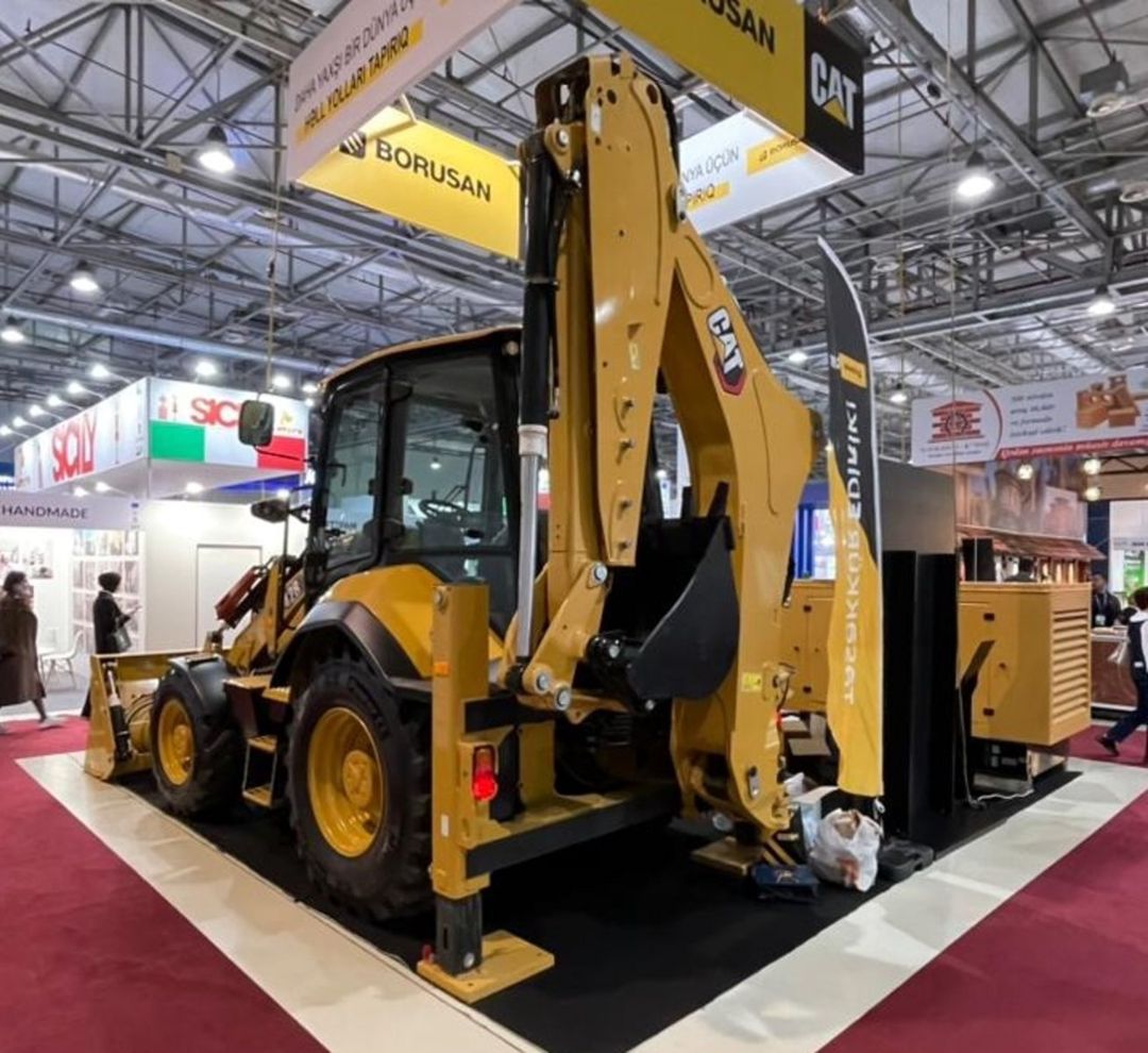CAT 428 ekskavator-yükləyici icarəsi — Avtomobil icarəsi, Bakı (2)