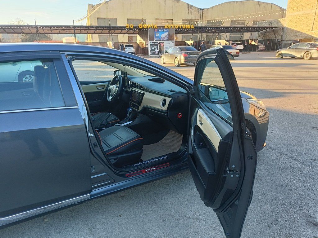 Toyota Corolla, 2.0 L, 2017 il, 144 000 km — Avtomobillər, Bakı (4)