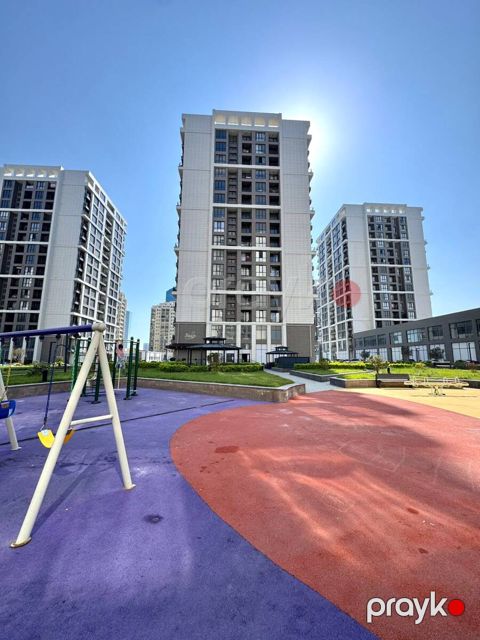 Satılır 3 otaqlı yeni tikili 136.1 m²