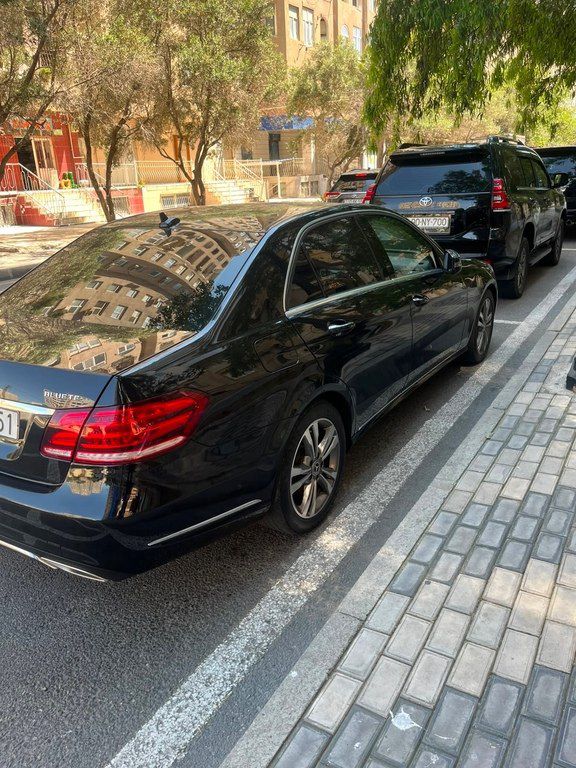 Mercedes E 220, 2.1 L, 2015 il, 215 000 km — Avtomobillər, Bakı (4)