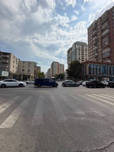 Satılır 2 otaqlı yeni tikili 70 m² — Bakı