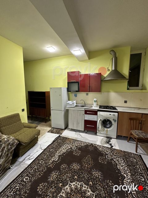 İcarəyə verilir 2 otaqlı köhnə tikili 35 m²