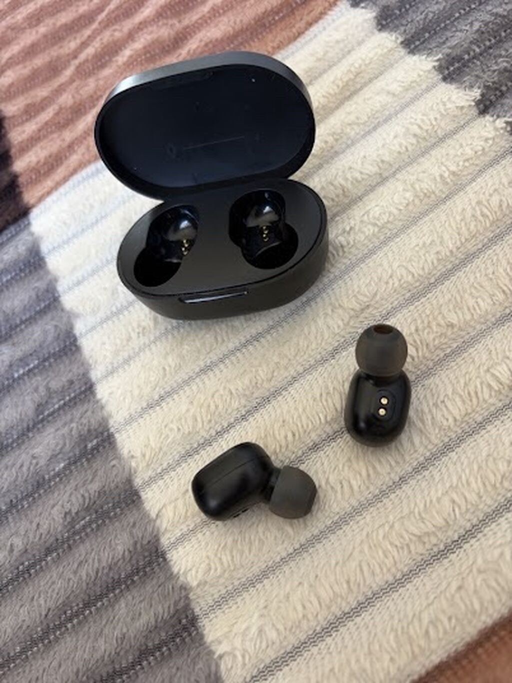 İşlənmiş Simsiz (Bluetooth) Qulaqcıqlar, Xiaomi, rəng - Qara — Qulaqcıqlar, Xırdalan (2)