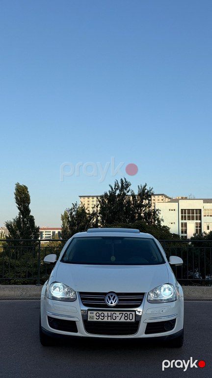Volkswagen Jetta, 1.6 L, 2010 il, 132 000 km