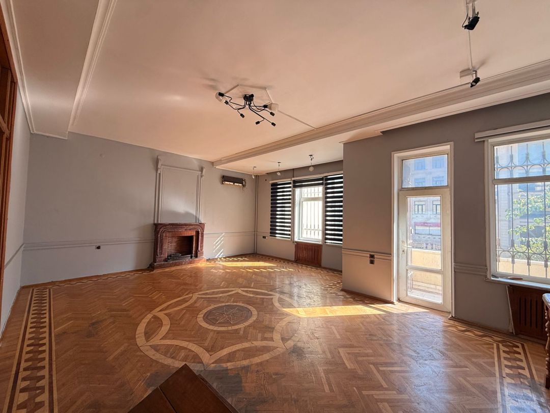 Satılır 8 otaqlı həyət evi/bağ evi 850 m² — Ev, villa, Bakı (8)