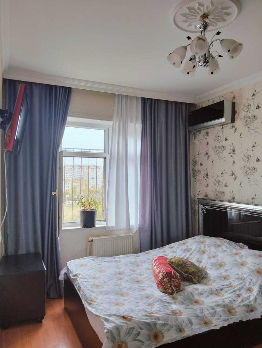Satılır 4 otaqlı köhnə tikili 100 m² — Mənzil, Bakı (7)