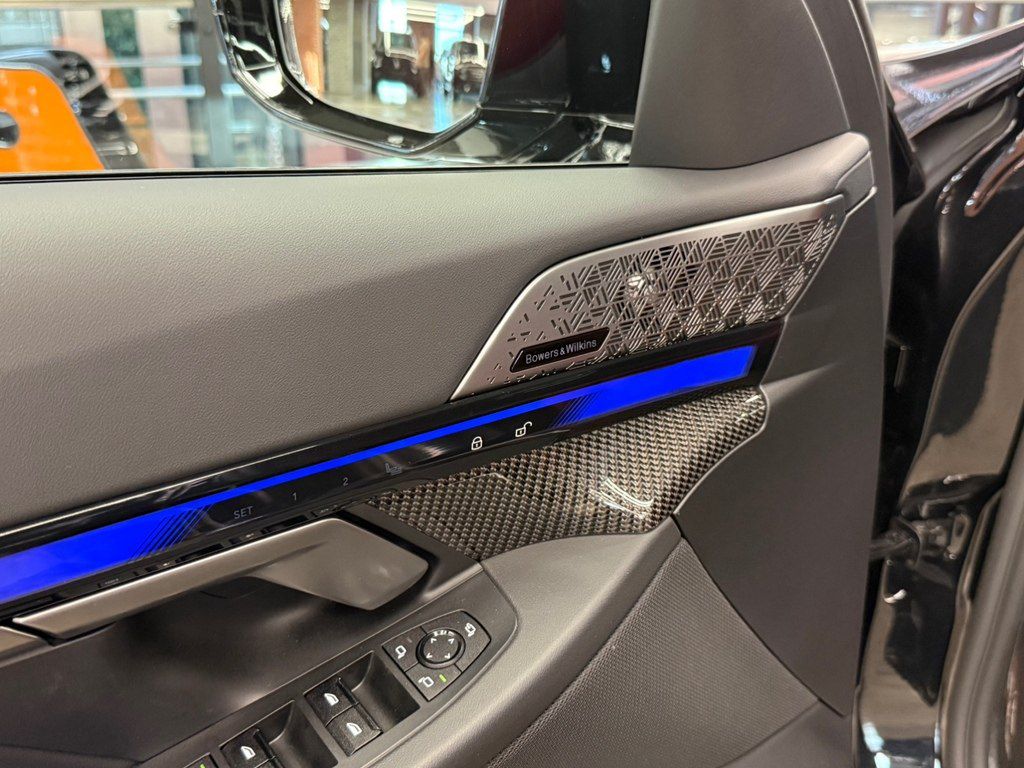 BMW 530e, 2.0 L, 19.4 kWh, 2024 il, 27 000 km — Avtomobillər, Bakı (10)