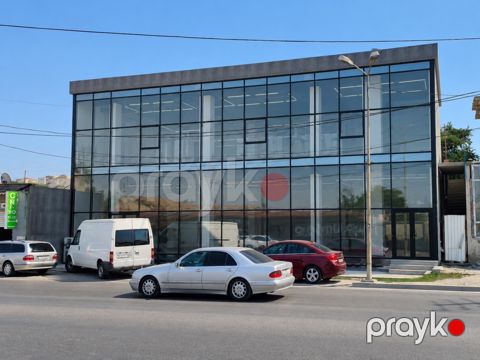 Satılır obyekt 500 m²