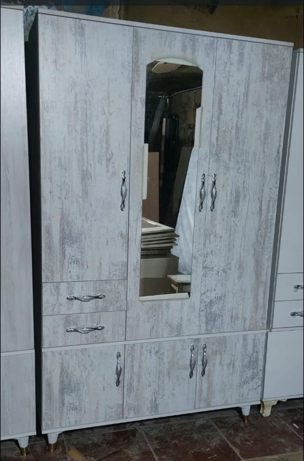 3 qapılı paltar dolabı - Material: laminat - Ölçü: 2 m 45 sm 1.20 — Şkaflar, Bakı (5)