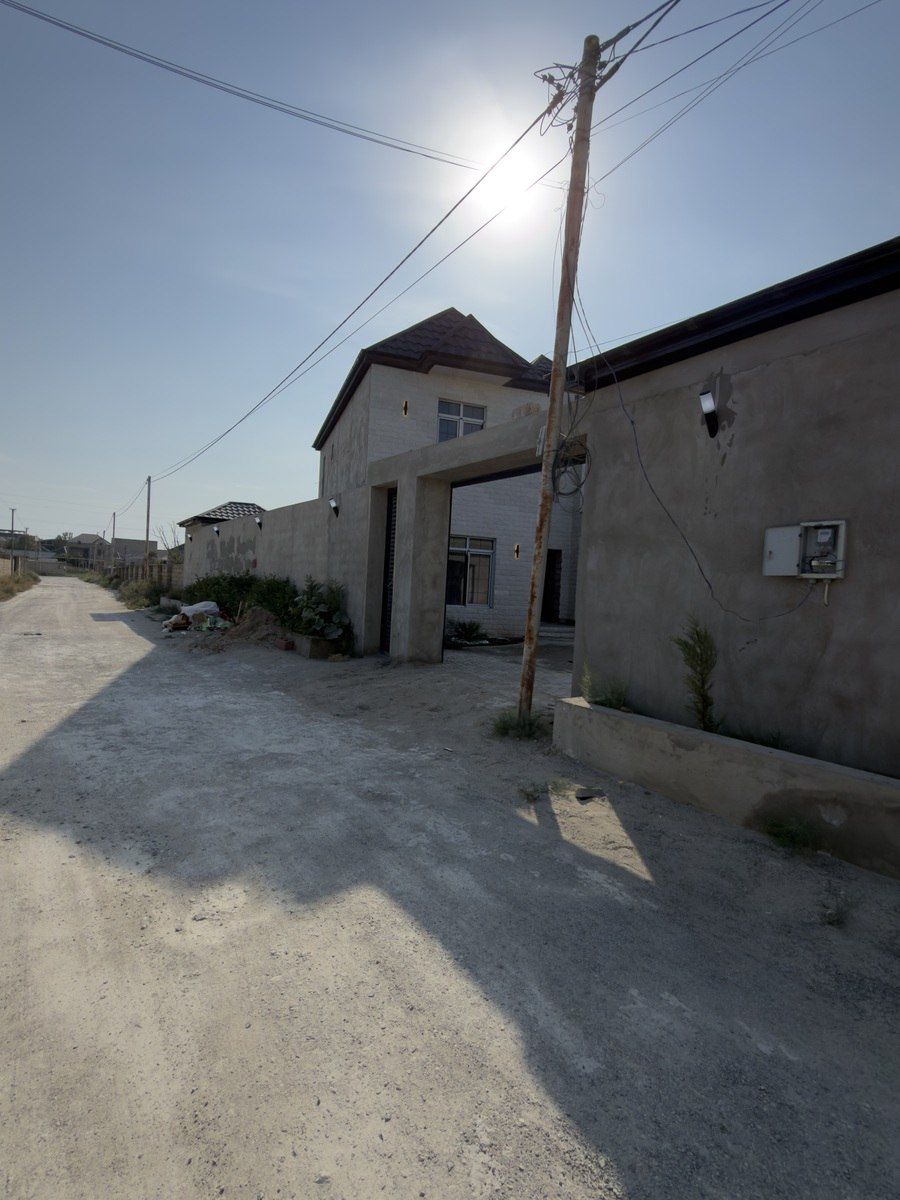 Satılır 4 otaqlı həyət evi/bağ evi 270 m² — Ev, villa, Bakı (2)