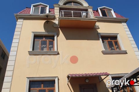 Satılır 7 otaqlı həyət evi/bağ evi 330 m²