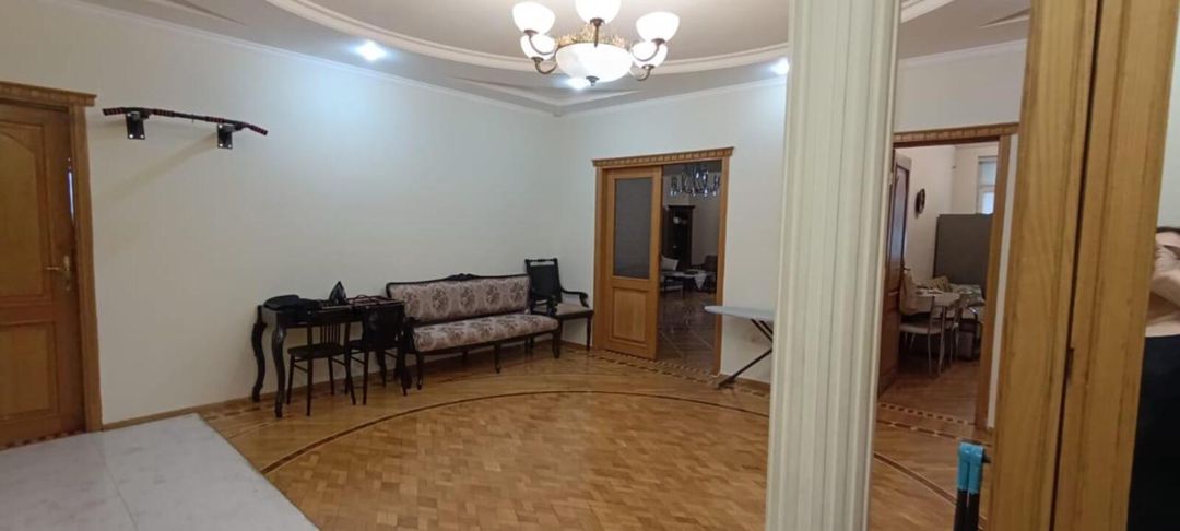 Satılır 4 otaqlı yeni tikili 202 m² — Mənzil, Bakı (7)