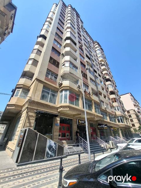 İcarəyə verilir 3 otaqlı yeni tikili 125 m²