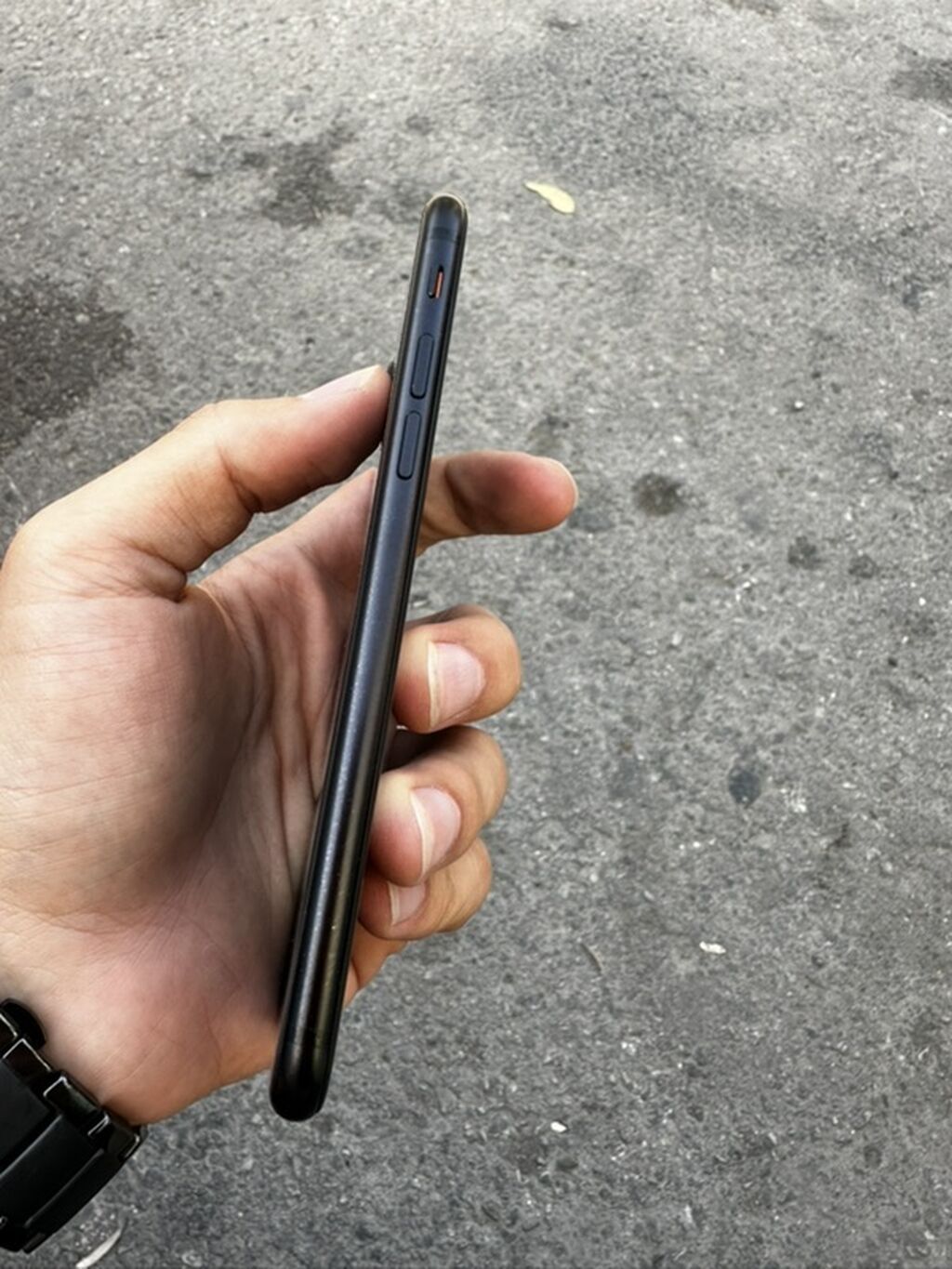 IPhone SE 2020, Qara, Barmaq izi — Apple iPhone, Bakı (3)