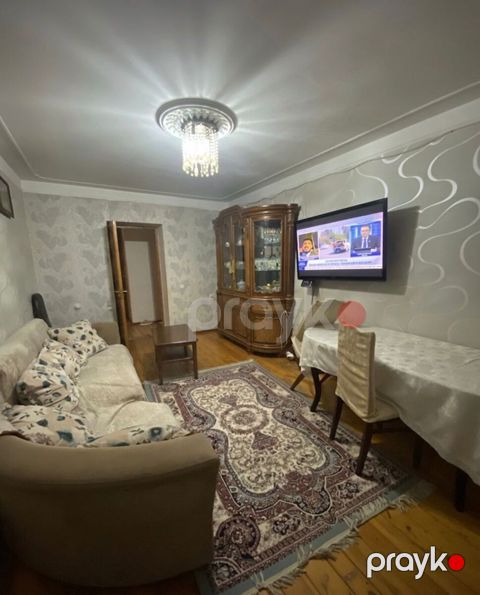 Satılır 3 otaqlı köhnə tikili 75 m²