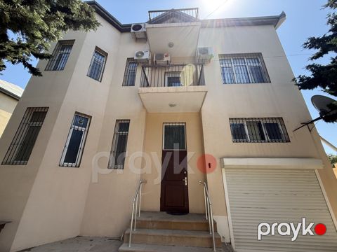 Satılır 9 otaqlı həyət evi/bağ evi 400 m²