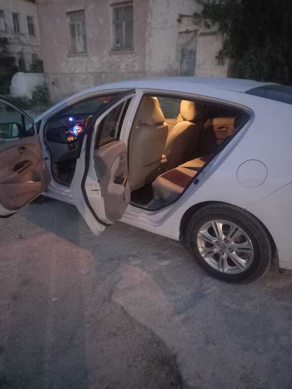 Honda Insight, 1.3 L, 0.58 kWh, 2009 il, 250 000 km — Avtomobillər, Bakı (10)