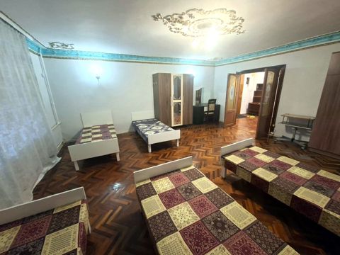 İcarəyə verilir 3 otaqlı köhnə tikili 60 m² — Bakı