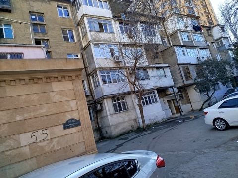 Satılır 2 otaqlı köhnə tikili 50 m² — Bakı