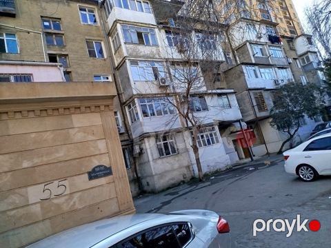 Satılır 2 otaqlı köhnə tikili 50 m²
