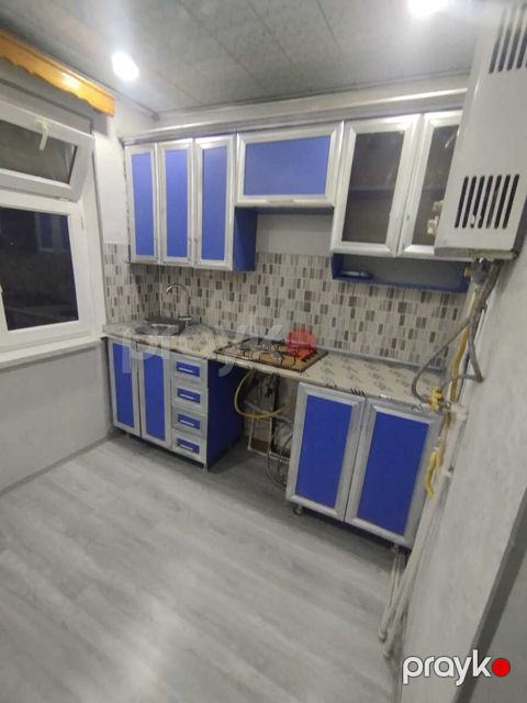 Satılır 2 otaqlı köhnə tikili 47 m²