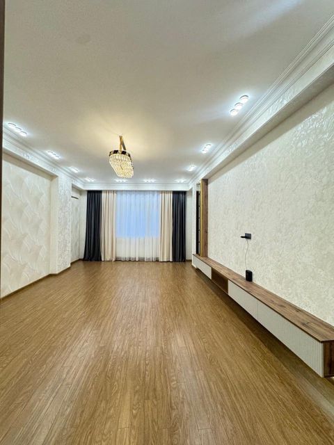 Satılır 3 otaqlı yeni tikili 136 m² — Bakı