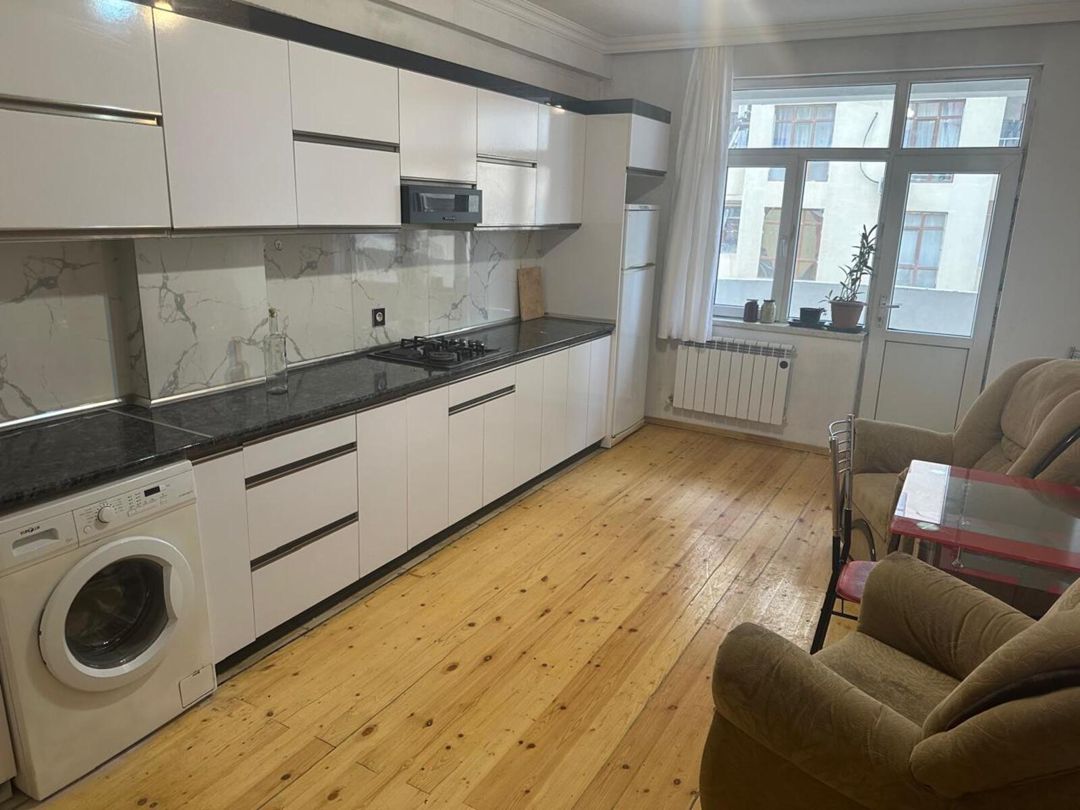 İcarəyə verilir 2 otaqlı köhnə tikili 60 m² — Mənzil, Bakı (5)