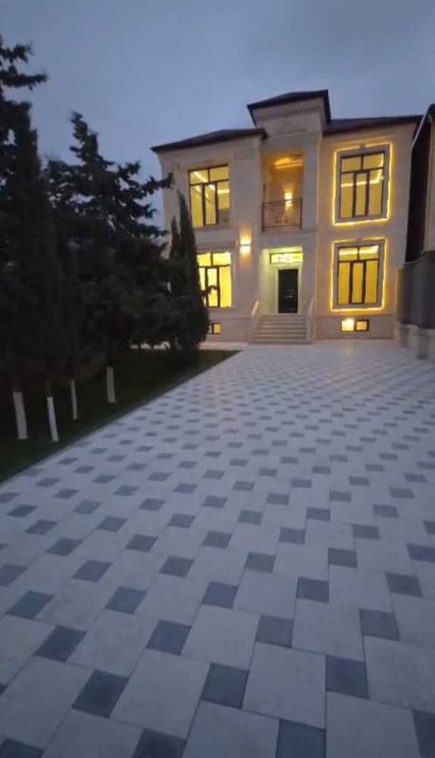 Satılır 6 otaqlı həyət evi/bağ evi 300 m² — Bakı