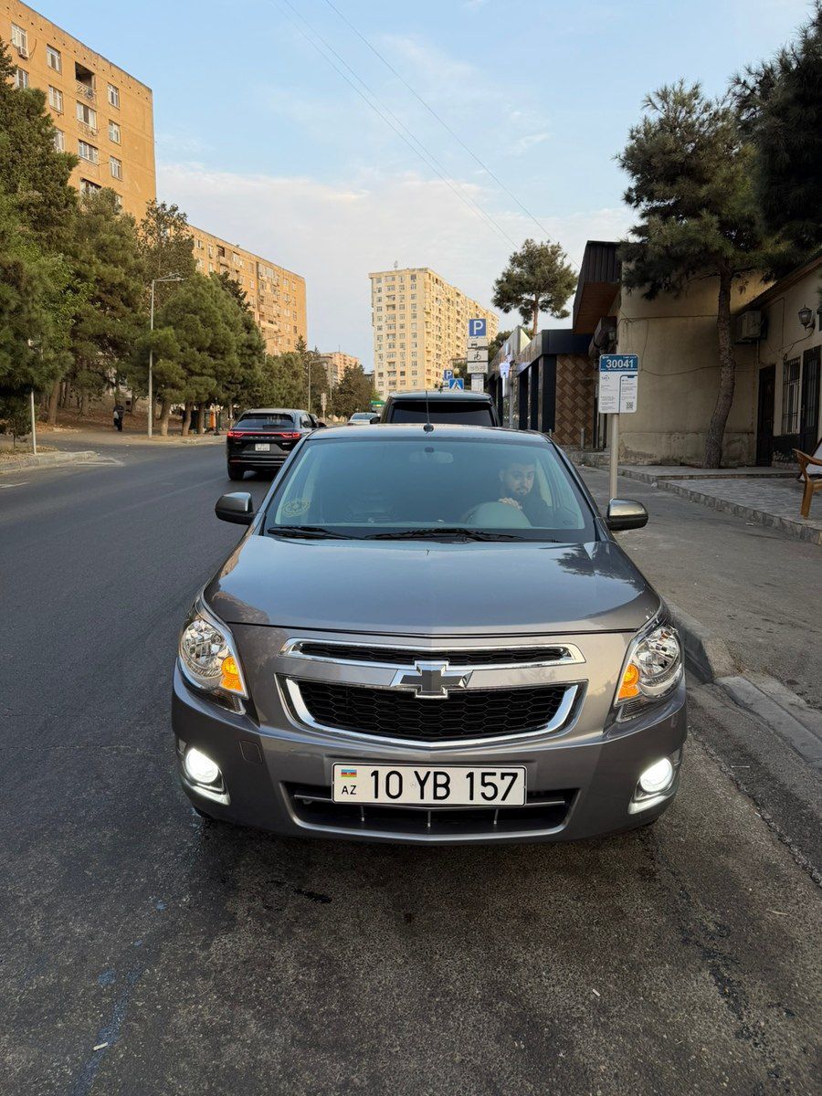 Chevrolet Cobalt icarəsi — Avtomobil icarəsi, Bakı (4)