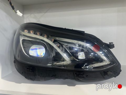 "Mercedes W212, Mercedes W205" ön farası